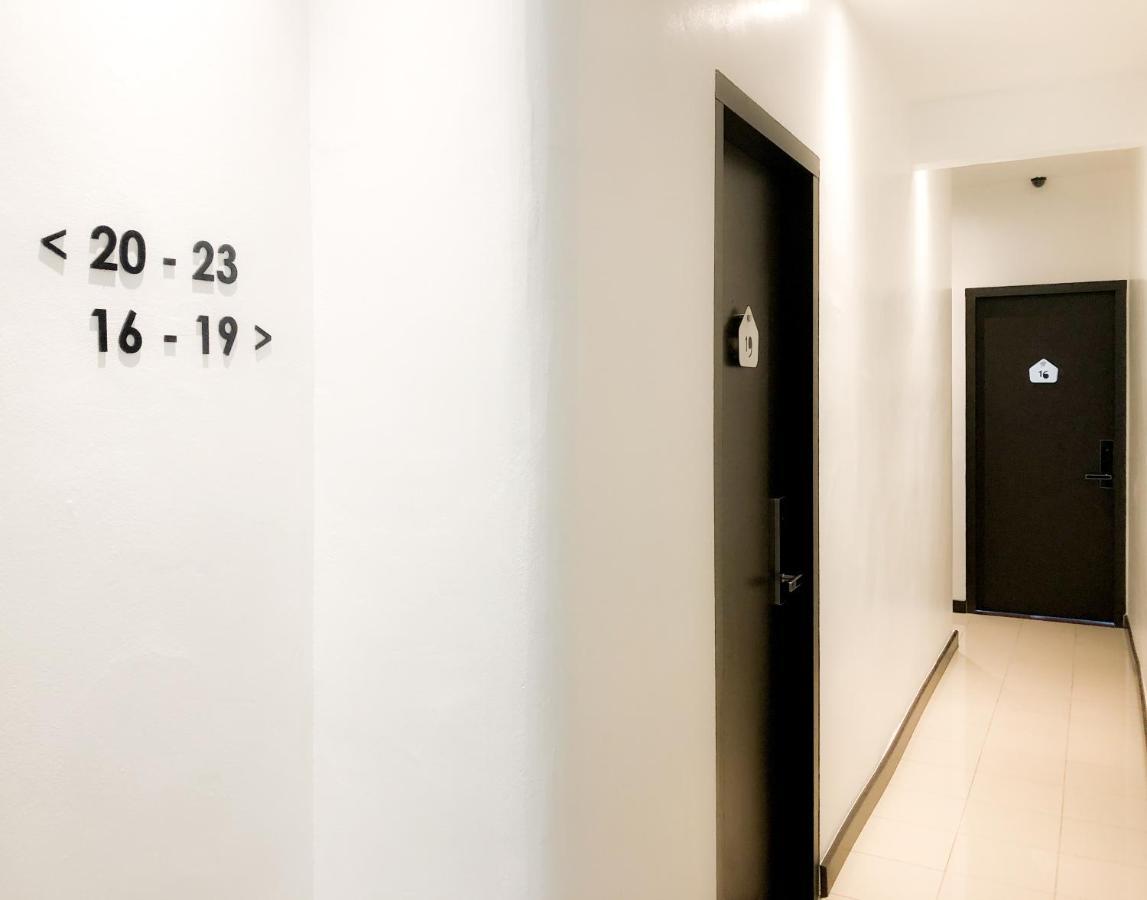 Hotel Hako Xpress Tmn Skudai Baru Esterno foto